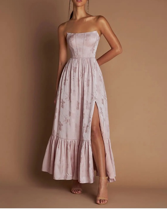 Azazie Dresses & Skirts - Azazie Floria in Soft Pink